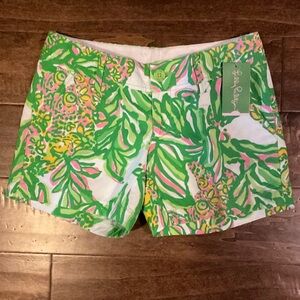 Lilly Pulitzer Women's Tropical Print Shorts